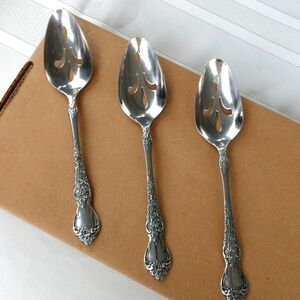 👉3 Vintage Slotted Stainless International Flatware Tablespoons